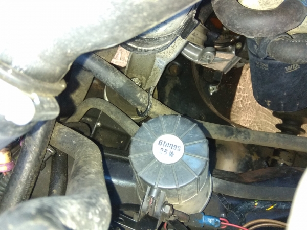 Признаки изношенности и замена радиатора печки в VW Passat B5